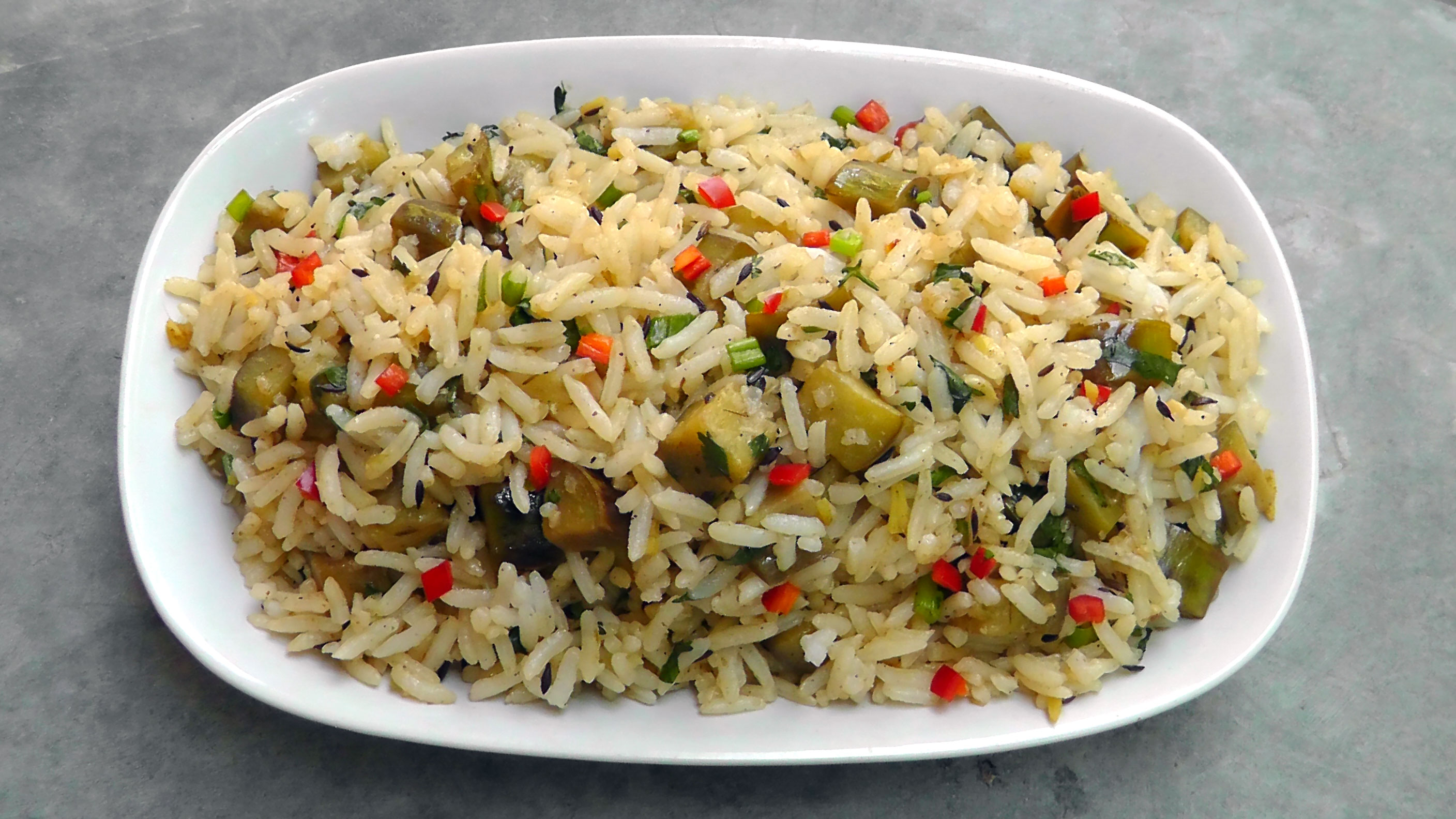 Chinesischer Auberginen Reis – International Vegan